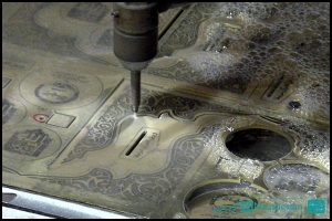 مراحل ساخت هدیه مسابقات قرآن