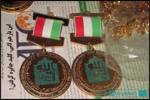 مراحل ساخت هدیه مسابقات قرآن