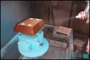 مراحل ساخت تندیس سومین جایزه جهانی خشت طلایی