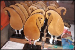 مراحل ساخت تندیس یازدهمین جشنواره تعاونی های برتر استان یزد