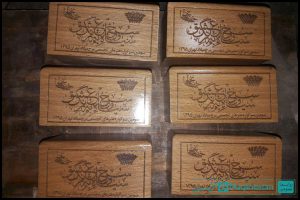 مراحل ساخت تندیس سوگواره عاشورایی سرخ و سیاه به رنگ عشق