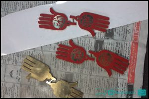 مراحل ساخت تندیس سوگواره عاشورایی سرخ و سیاه به رنگ عشق