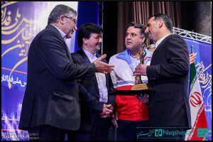 آیین اعطای تندیس ملی فداکاری دانشجویان ایران