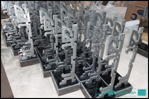 مراحل ساخت تندیس جایزه جهانی خشت طلایی تهران